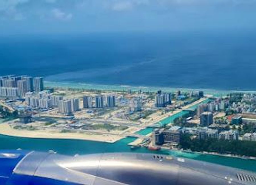 Explore the Maldives, a breathtaking tropical paradise with stunning beaches, vibrant marine life, and luxurious resorts for the perfect getaway.