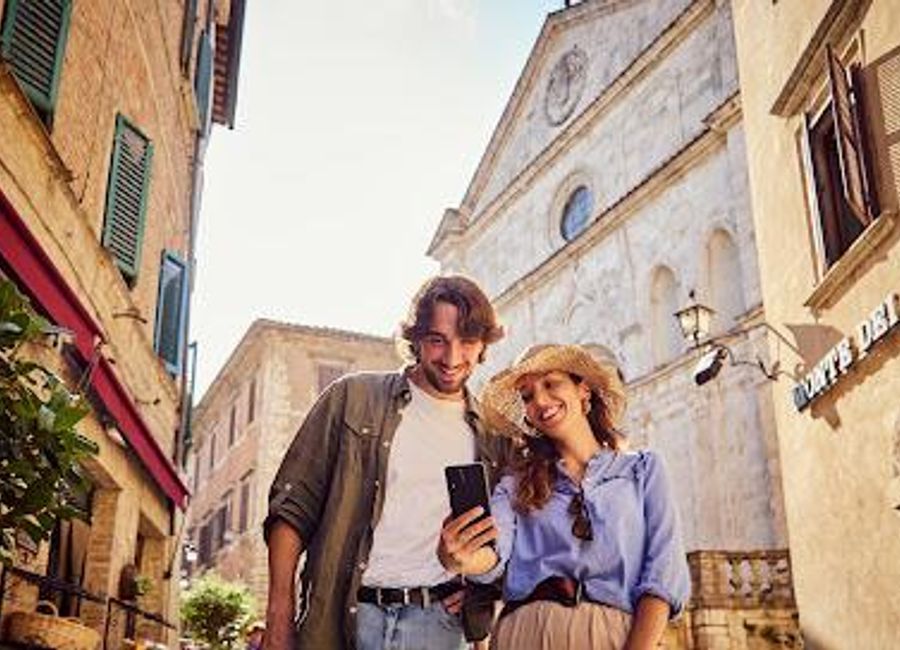 Discover the beauty and culture of Tuscany with Valdichiana Living, your premier tour operator in Montepulciano, Italy.