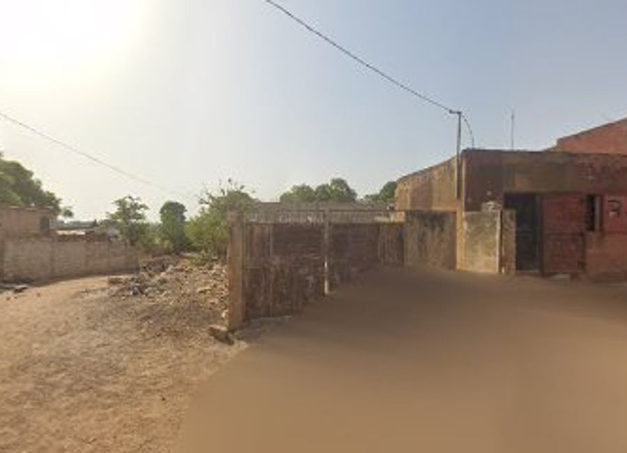 Explore Dademayo Park in Kedougou, a serene oasis filled with lush landscapes and vibrant wildlife, perfect for relaxation and nature exploration.