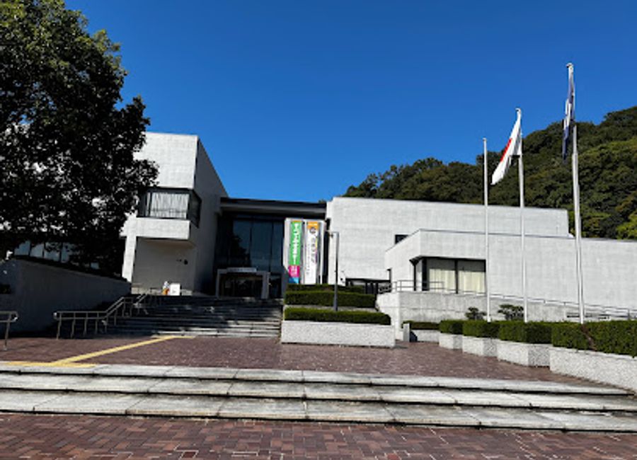 Explore the rich cultural heritage and artistic legacy of Tottori at the Tottori Prefectural Museum, a must-visit destination for all art enthusiasts.