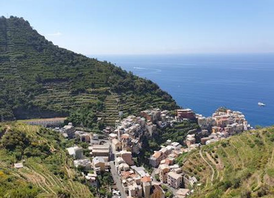 Explore the serene beauty of Volastra, a charming village in the Italian Riviera offering stunning views and authentic Italian culture.