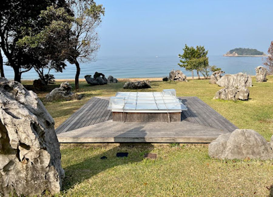 Discover the Cultural Melting Bath in Naoshima, where art and nature converge for a tranquil and inspiring experience.