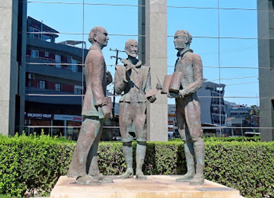 Explore the artistry of 'Timeless Encounters', a stunning sculpture in Heraklion that pays tribute to Greece's literary legends.