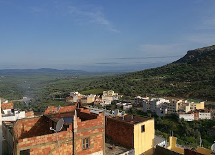 Discover the authentic flavors of Morocco at Al Andaloussiya Diyafa, a cultural gem in Moulay Idriss Zerhoun that offers exquisite traditional dishes.