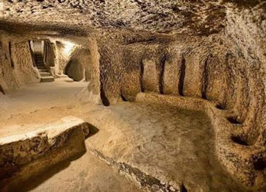 Uncover the secrets of Derinkuyu Underground City, an ancient marvel in Cappadocia, blending rich history with stunning subterranean architecture.