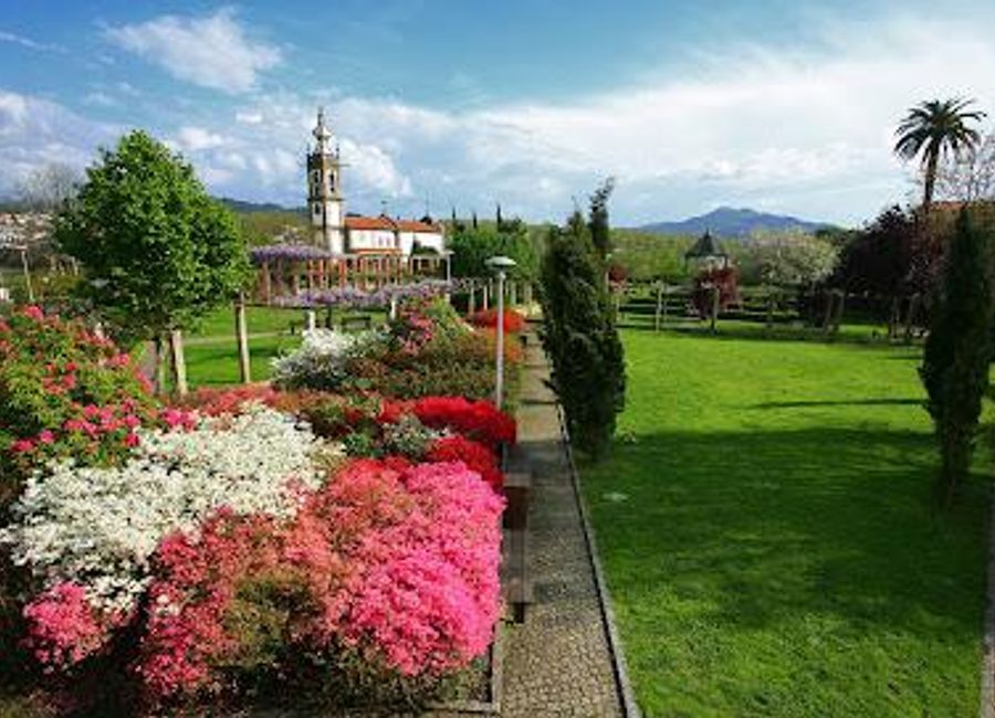 Explore the natural beauty and family-friendly activities at Parque Temático do Arnado, Ponte de Lima, a perfect escape for all nature enthusiasts.
