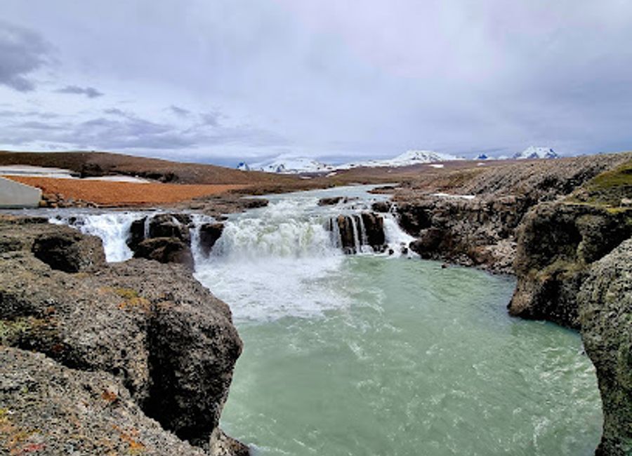 Explore the enchanting Gýgjarfoss Waterfall, a breathtaking natural attraction in Iceland showcasing stunning cascades and serene landscapes.