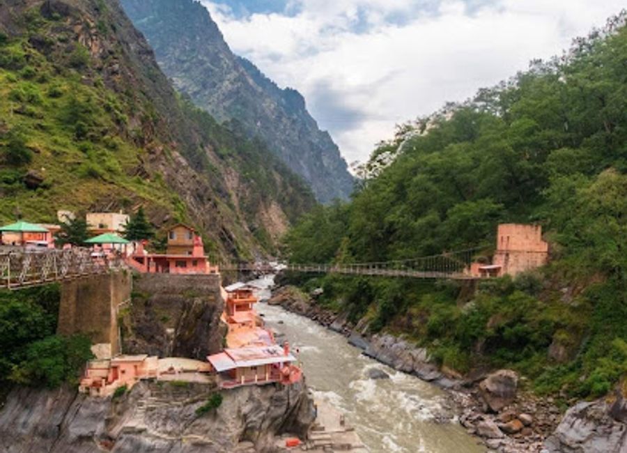 Discover the enchanting Vishnuprayag in Uttarakhand, where the sacred rivers meet amidst breathtaking natural beauty and rich cultural heritage.