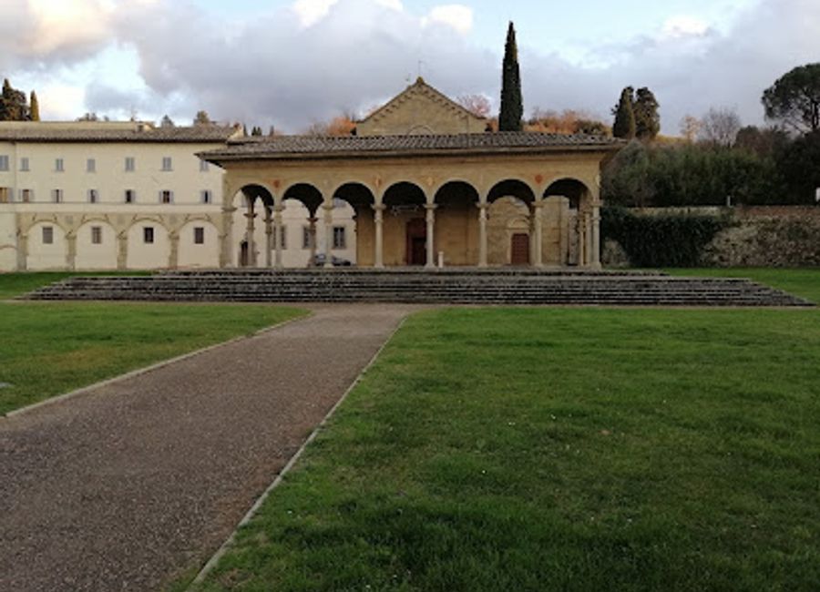 Explore the stunning Santa Maria delle Grazie in Arezzo, a beautiful Catholic church known for its rich history and breathtaking architecture.