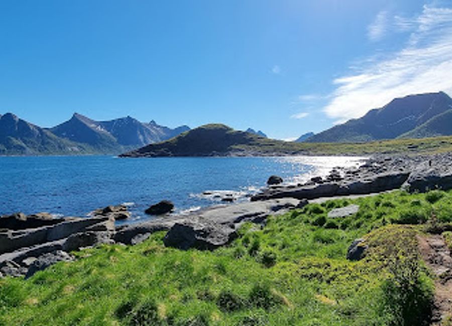 Experience the unparalleled beauty of Skøytenset Trail, where breathtaking views and tranquil nature await every adventurer in Senjahopen, Norway.