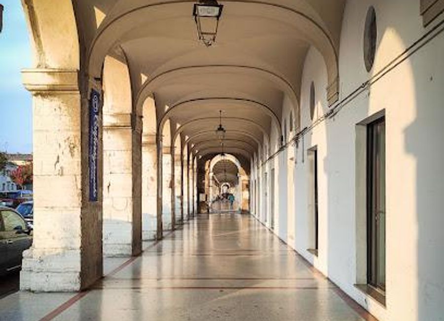 Explore the enchanting Portici Ercolani in Senigallia, where history, culture, and Italian charm come together in a vibrant tourist destination.