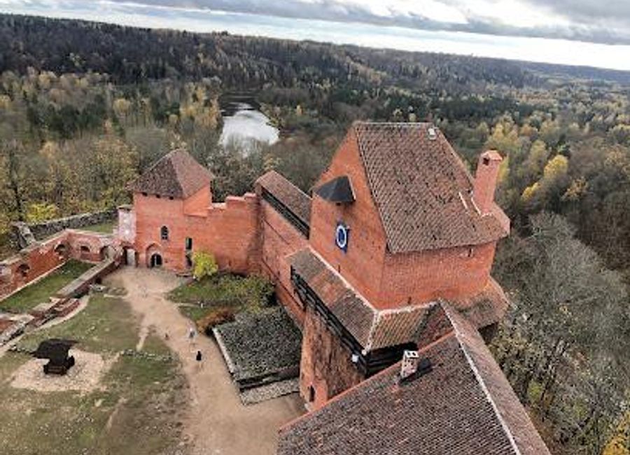 Discover the enchanting Turaida Castle in Sigulda, Latvia, a historical gem surrounded by breathtaking natural landscapes and rich local folklore.