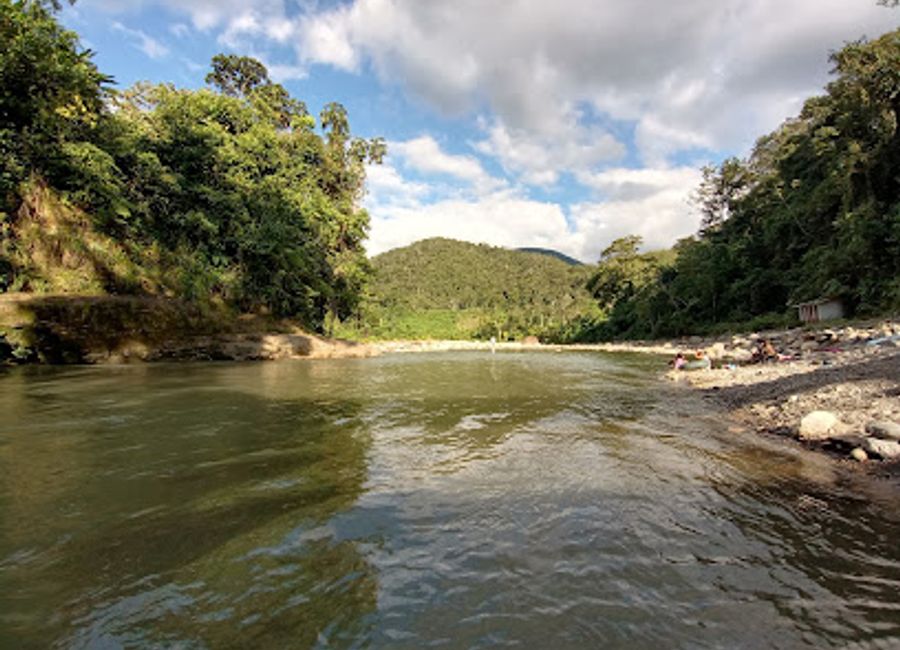 Experience the natural beauty and tranquility at Balneario Natural Boca del Lagarto, a serene escape in Lanlacuni Bajo, Peru.