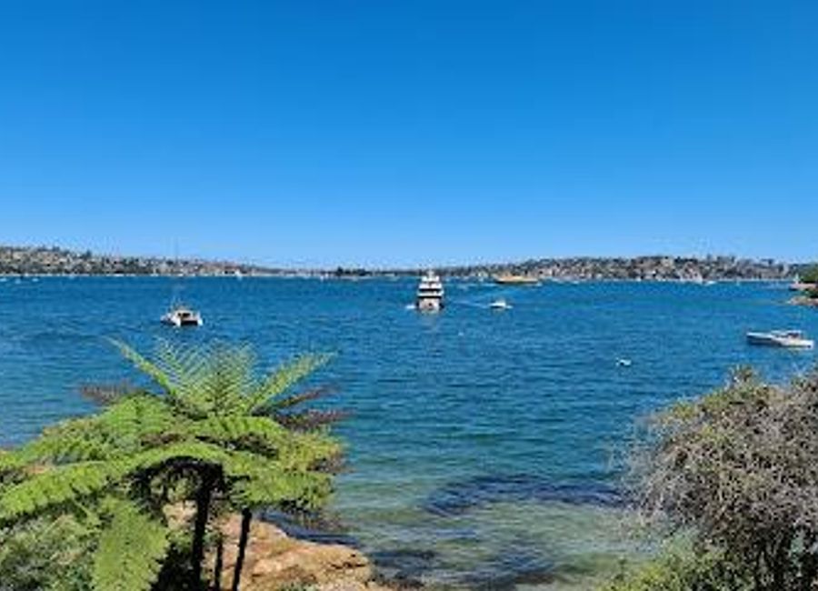 Experience the breathtaking beauty of Sydney Harbour National Park, a perfect blend of nature, adventure, and history in New South Wales.