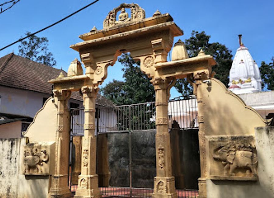 Discover the architectural beauty and spiritual tranquility of Swetamber Jain Temple in Alappuzha, Kerala, a serene retreat for all travelers.