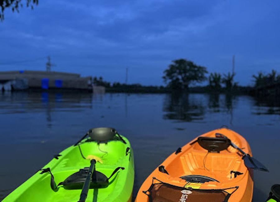 Discover the tranquil beauty of Kerala's backwaters with RajA Kayaking in Alappuzha, a must-visit for nature and adventure lovers.