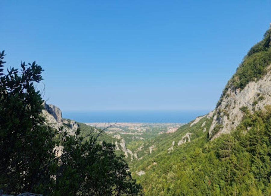 Explore the wonders of Mount Olympus at the Olympus National Park Information Center, your gateway to Greece's legendary mountain and its breathtaking landscapes.