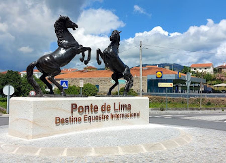 Experience the charm of Ponte de Lima, an international equestrian destination in Portugal, where history meets vibrant equestrian culture amidst stunning landscapes.