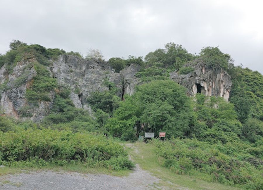 Discover the enchanting archaeological site of Phnom Kbal Romeas, where stunning caves and rich Cambodian history await your exploration.