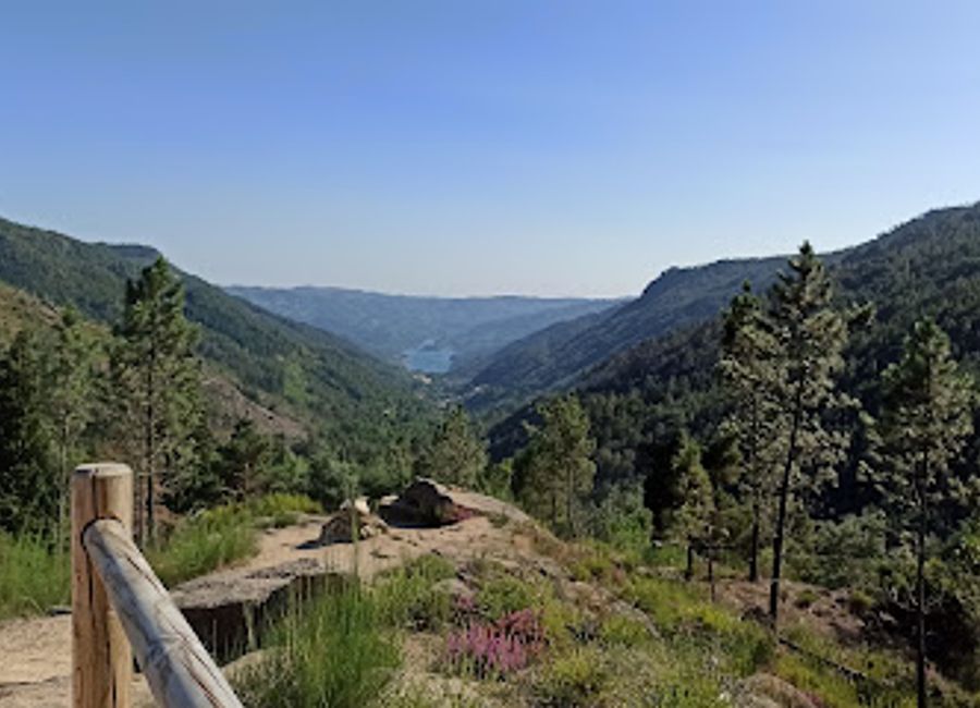 Discover the breathtaking views and serene beauty of Miradouro da Preguiça in Vilar da Veiga, a perfect escape for nature lovers and travelers.