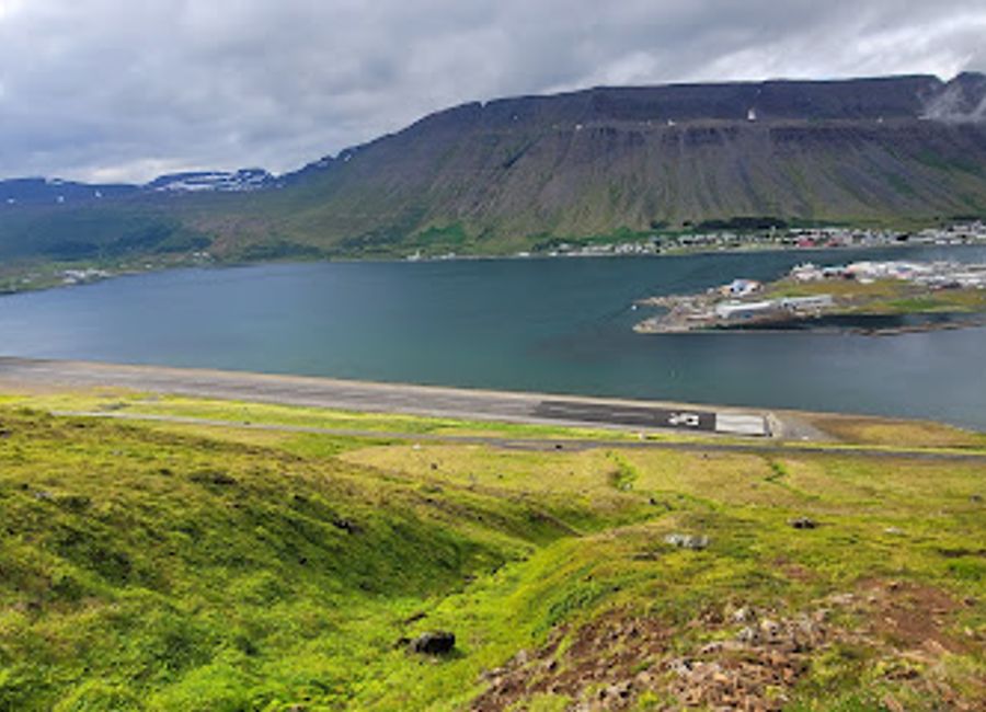 Discover the enchanting Naustahvilft, a hiking haven in Iceland's Westfjords, where folklore and breathtaking landscapes await your exploration.