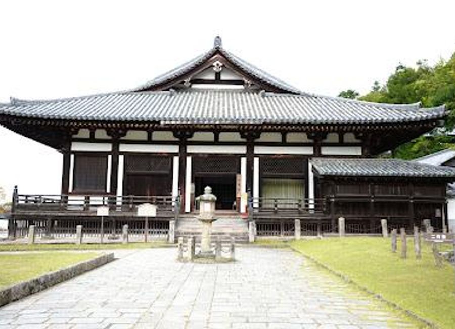 Explore the spiritual and cultural essence of Todai-ji Hokkedo, a must-see Buddhist temple in Nara, Japan, rich in history and serene beauty.
