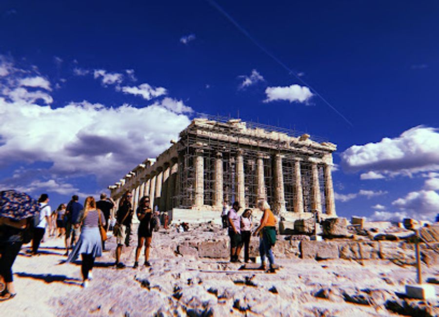 Discover the Parthenon, an architectural marvel and the heart of ancient Athens, steeped in history and breathtaking beauty.