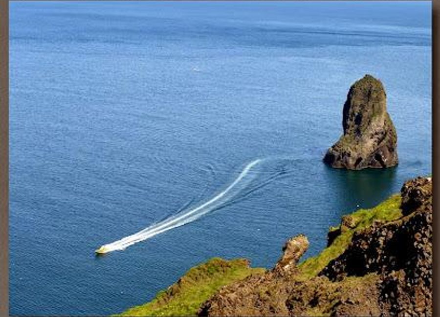 Discover the breathtaking beauty and thrilling adventures of Vestmannaeyjabær with Ribsafari's unforgettable speedboat tours.