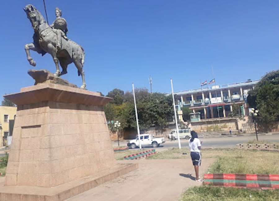 Explore the Ras Makonnen Statue in Harar, a significant tribute to Ethiopia's rich heritage and history, surrounded by vibrant local culture.