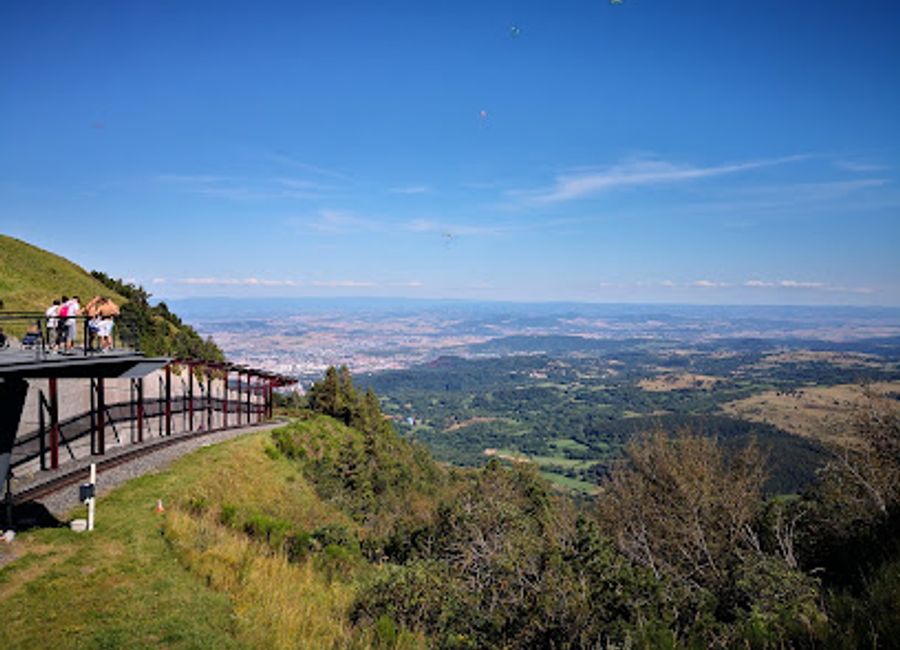 Discover the breathtaking volcanic landscapes of Auvergne, France. Hike dormant peaks, explore serene lakes, and immerse yourself in the region's rich history and culture.