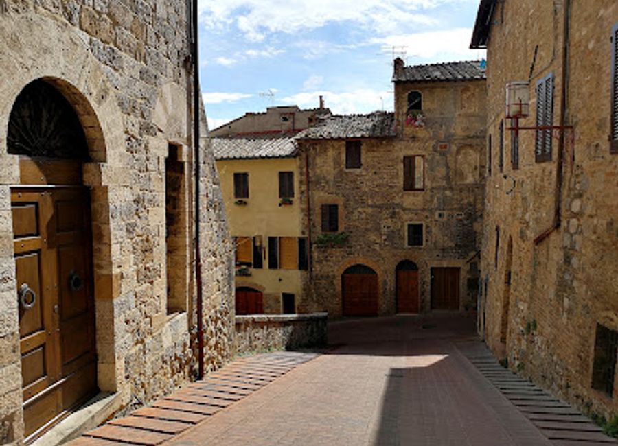 Discover the rich heritage of the Museum of Sacred Art in San Gimignano, where medieval art and spirituality intertwine to create a captivating experience.