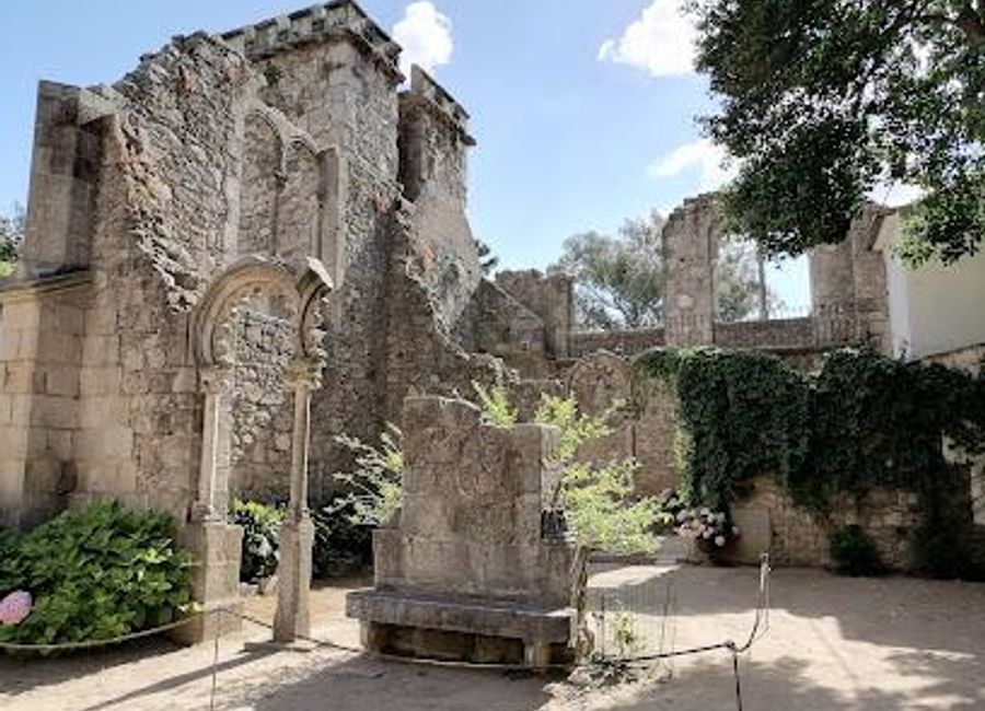 Explore the enchanting Ruínas Fingidas in Évora, Portugal - a unique historical landmark blending art, history, and breathtaking architecture.