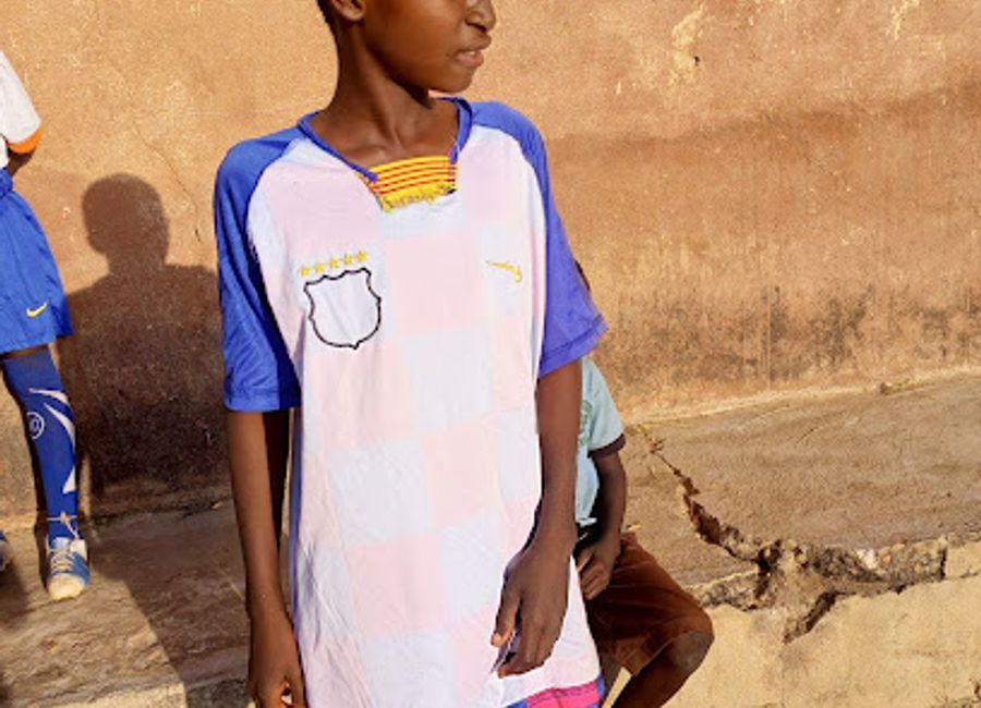 Discover the tranquility of Ghbasket Park in Bolgatanga, a lush green haven perfect for relaxation, picnics, and cultural experiences.