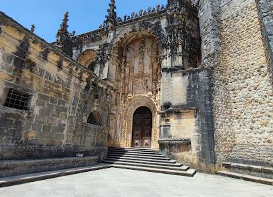 Discover the Convent of Christ in Tomar, a UNESCO World Heritage site that blends history, architecture, and stunning landscapes in Portugal.