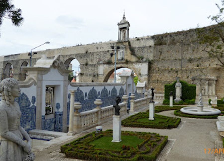 Explore the artistic treasures and rich history within the enchanting walls of Casa-Museu Bissaya Barreto, a cultural jewel in Coimbra.