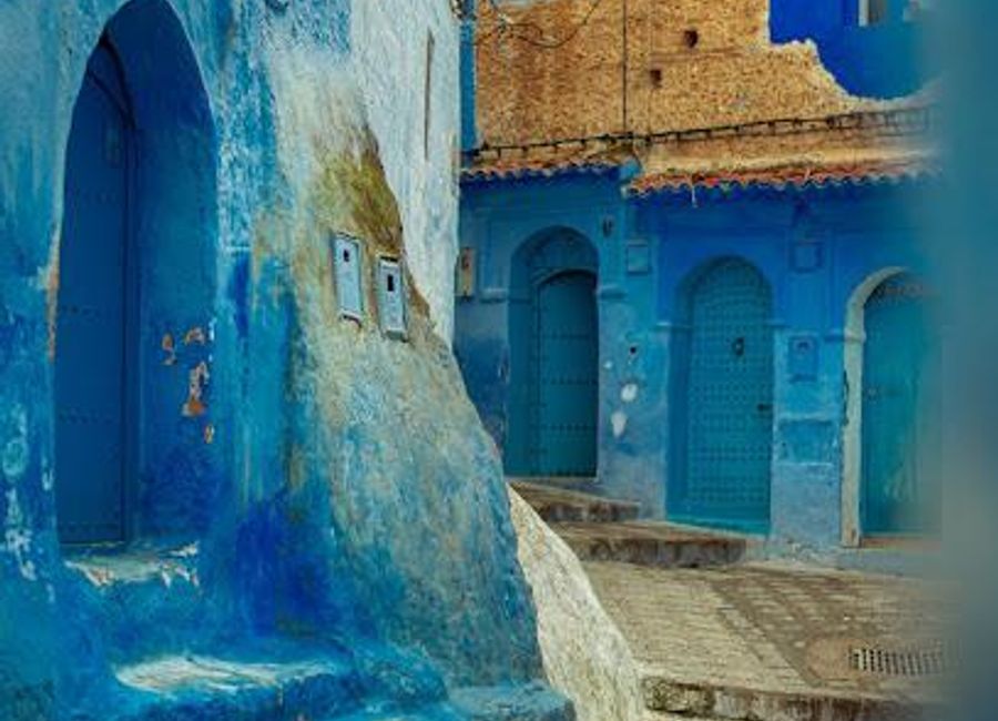 Experience the charm of Chefchaouen, Morocco's blue city, where every corner reveals stunning views and rich cultural experiences.