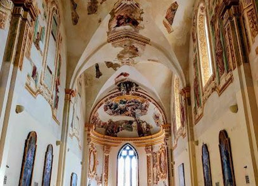 Explore the serene beauty and historical significance of Certosa San Giacomo, a captivating monastery and art museum on the island of Capri.