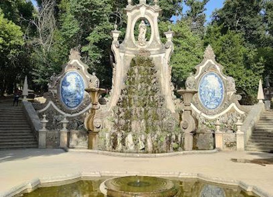 Discover tranquility at Parque de Santa Cruz, a lush park in Coimbra offering historical features and a peaceful atmosphere for every traveler.