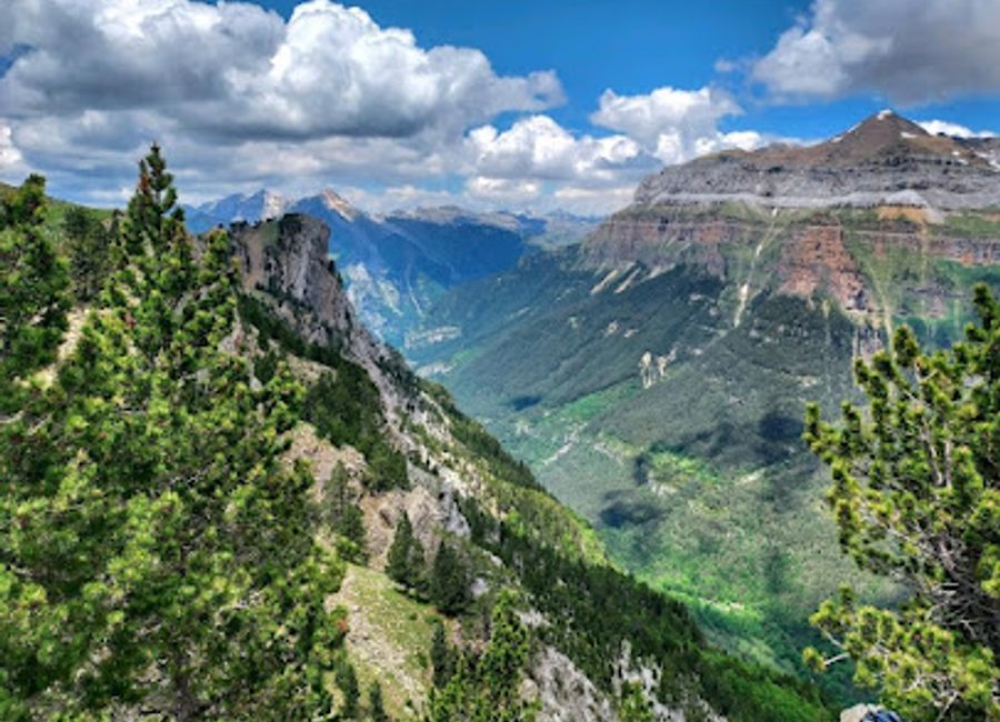 Experience the breathtaking beauty of Tozal del Mallo in Ordesa y Monte Perdido National Park, a hiker's haven in the heart of the Spanish Pyrenees.