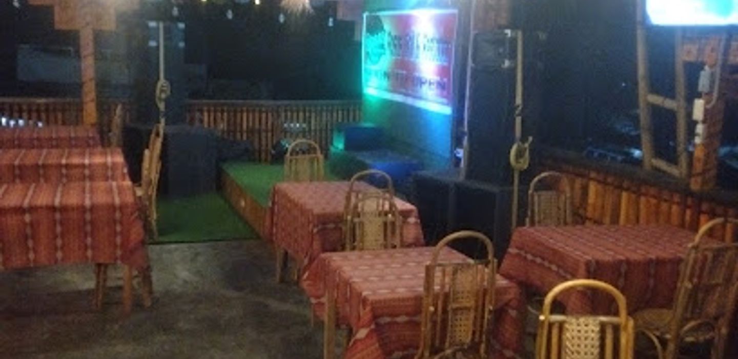 Rosa's restobar Grill