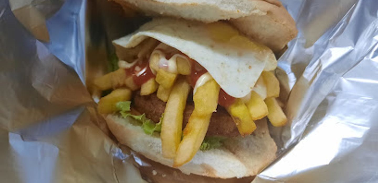 Mastur Bar