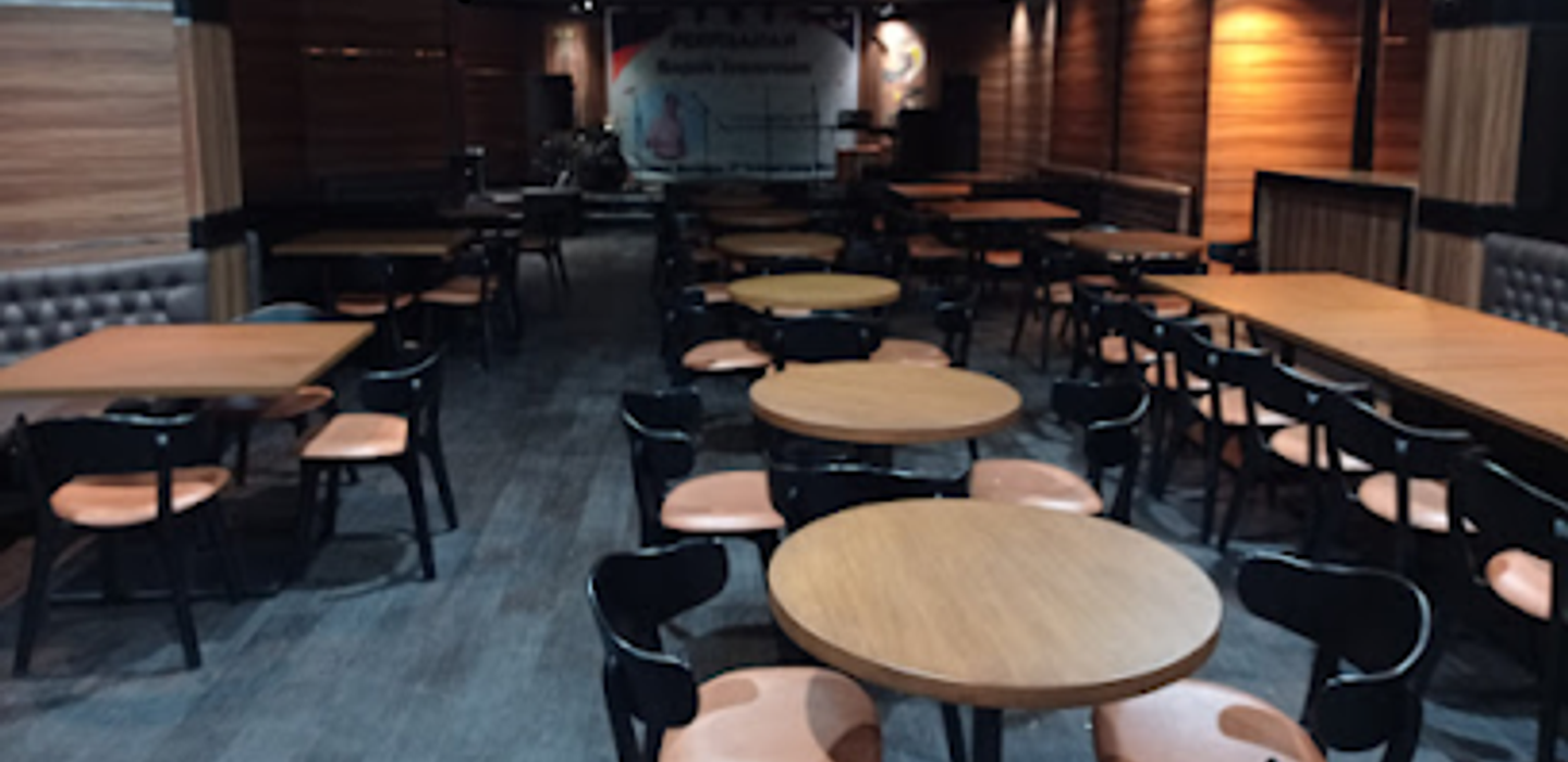 Stone Bar & Lounge