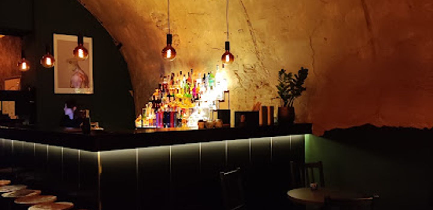 BAZAAR BAR