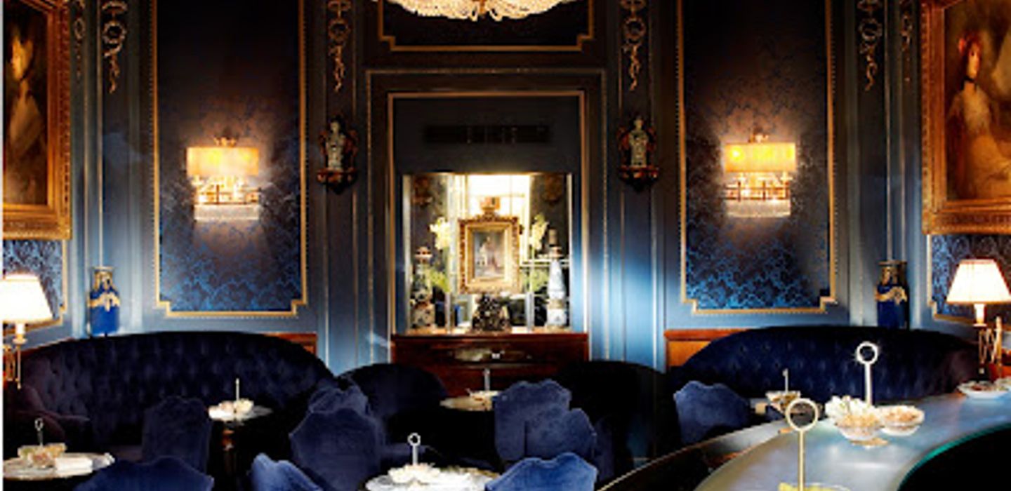 Blaue Bar