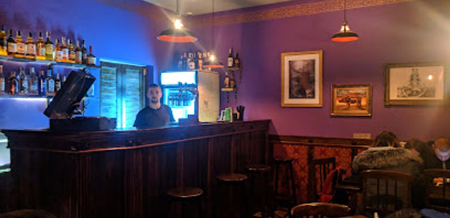 Edison Pub
