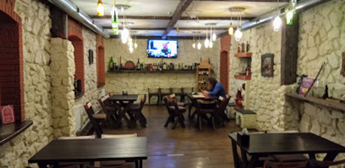 Budweiser Grill & Pub