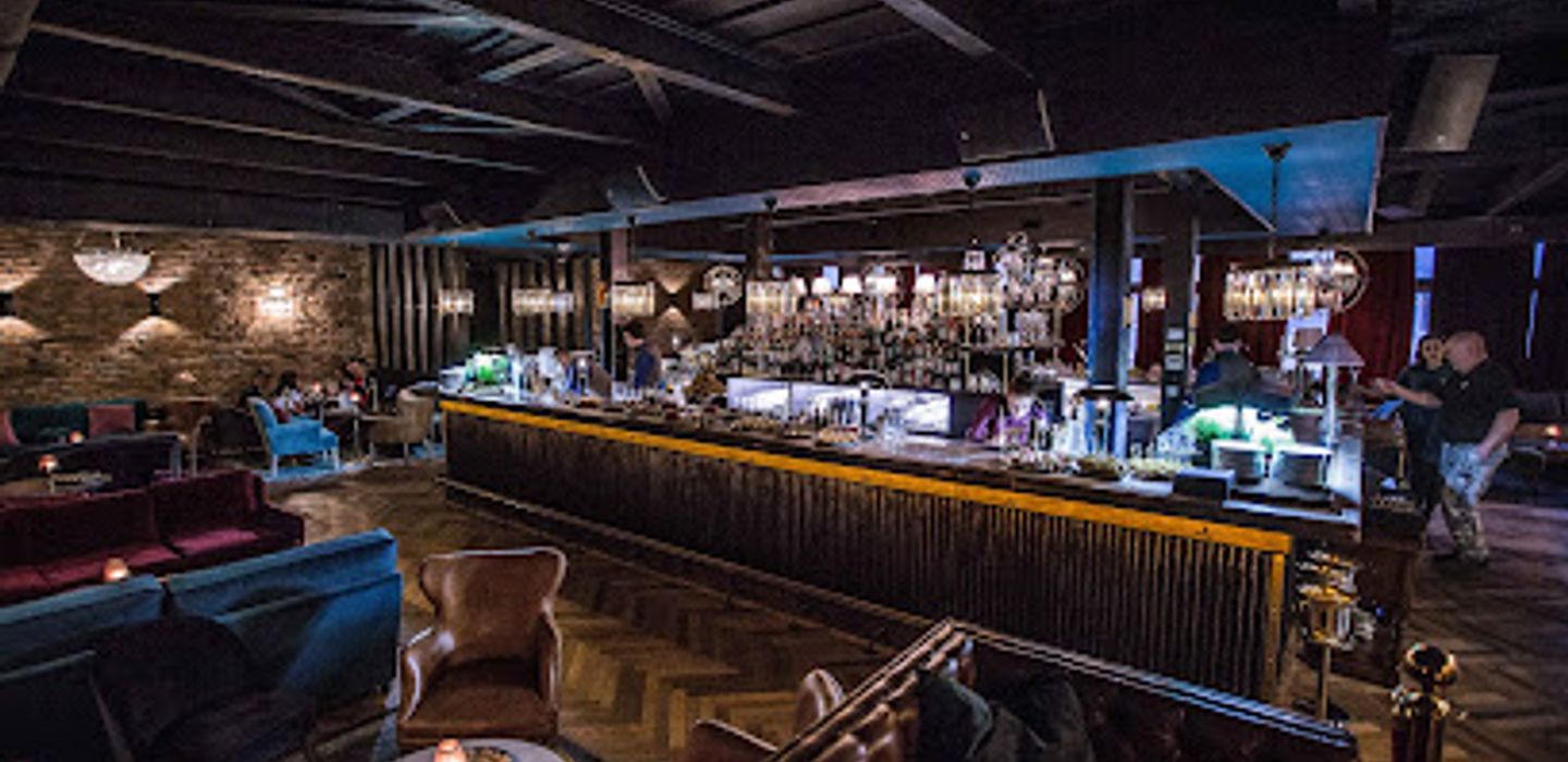 Old Fashioned Bar