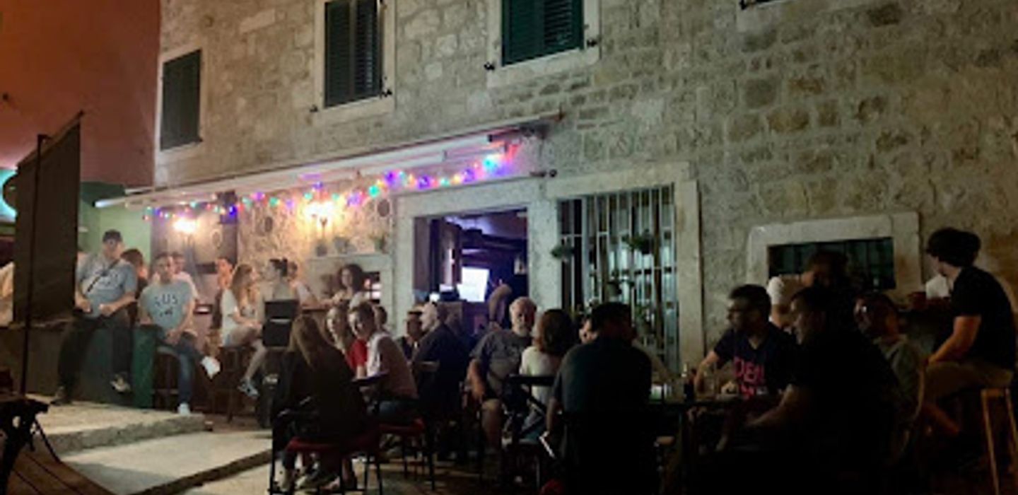 Dali Bar