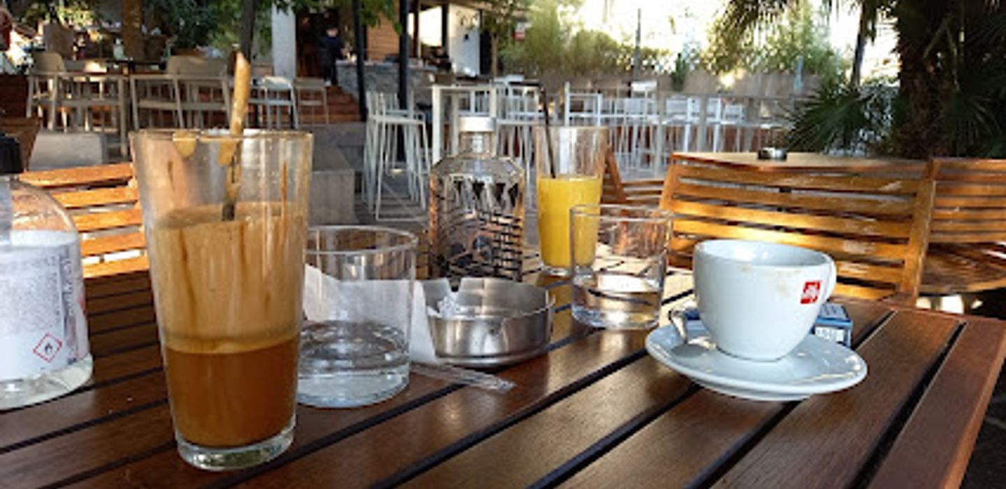 180° sun & lounge