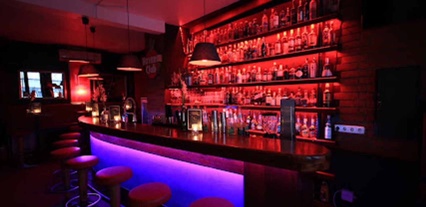 Cubanitos Bar